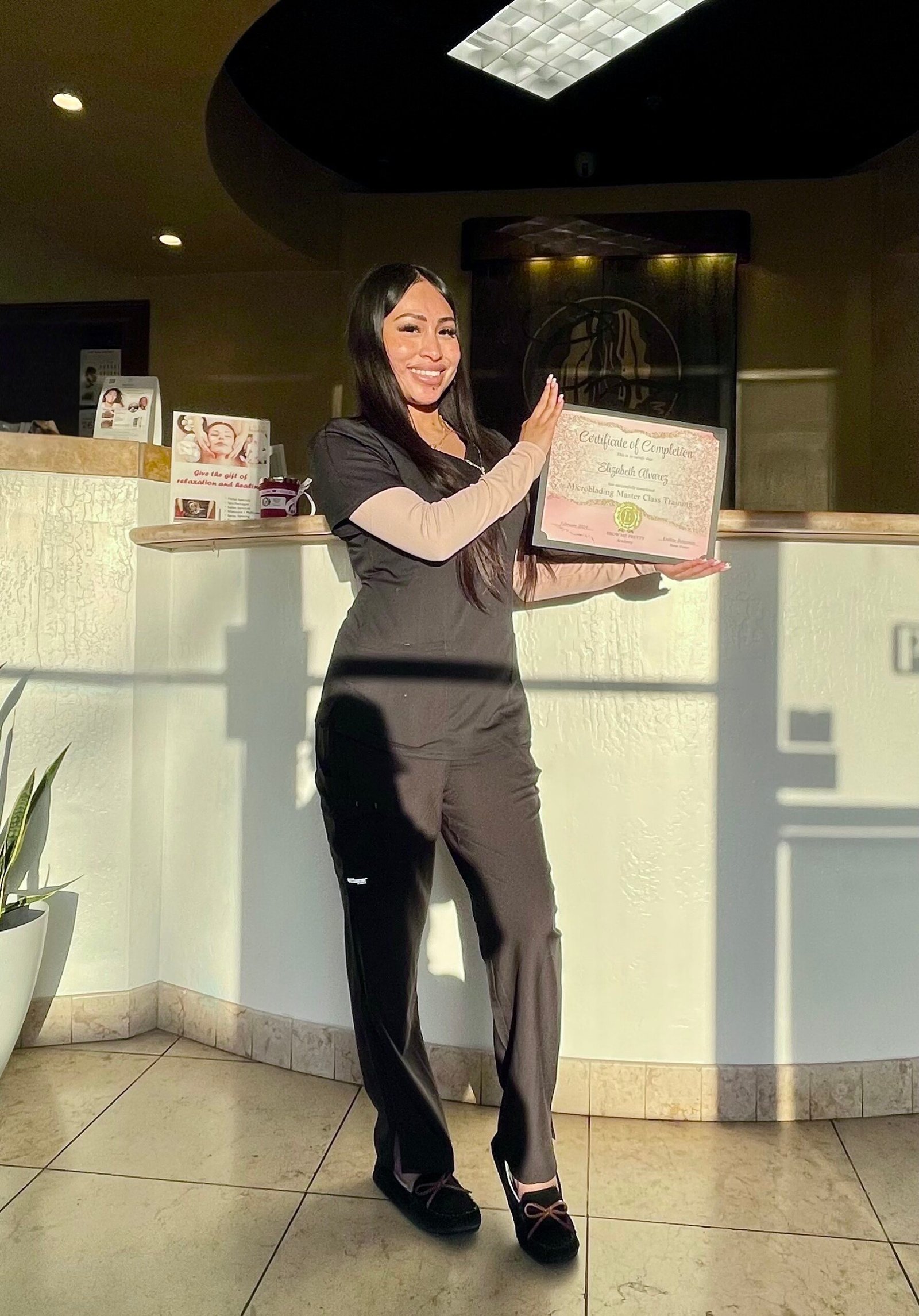 Facetune_11-06-2025-18-30-52